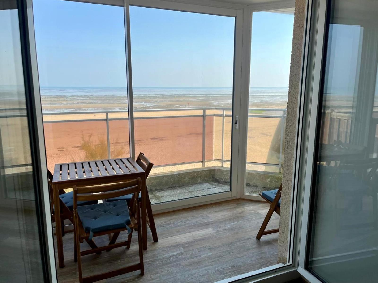 Mettons Les Voiles - Appt Vue Mer Avec Loggia Bernières-sur-Mer Eksteriør bilde
