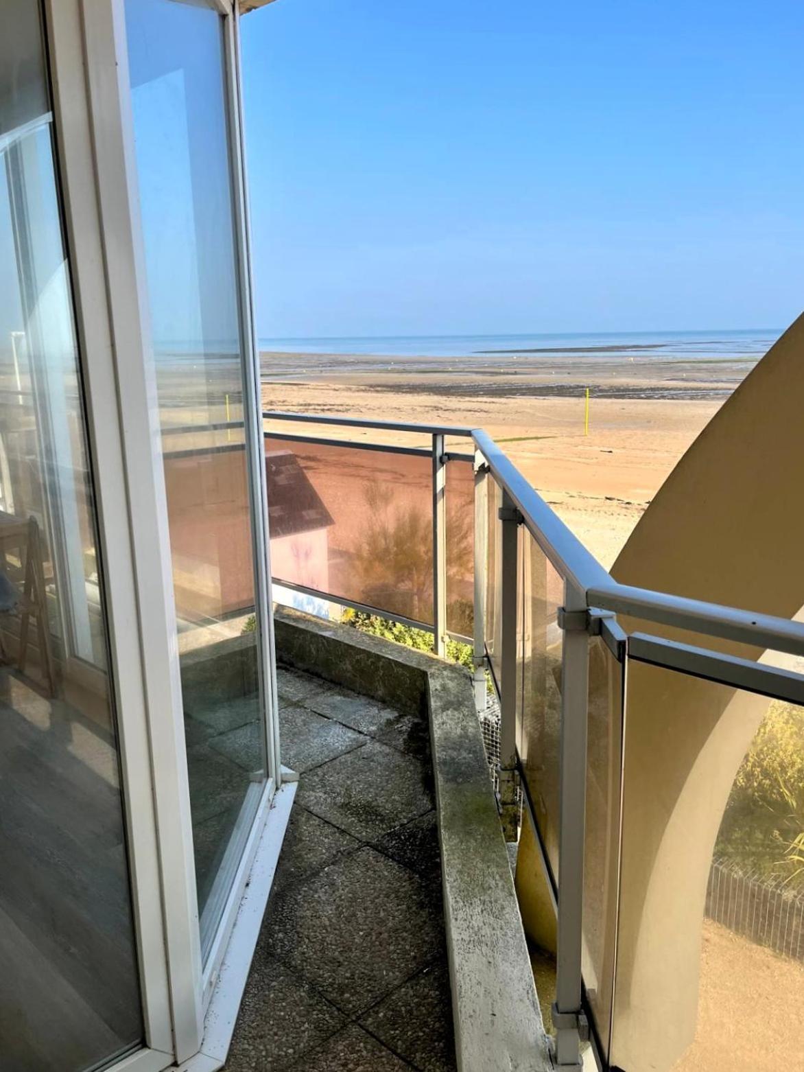 Mettons Les Voiles - Appt Vue Mer Avec Loggia Bernières-sur-Mer Eksteriør bilde
