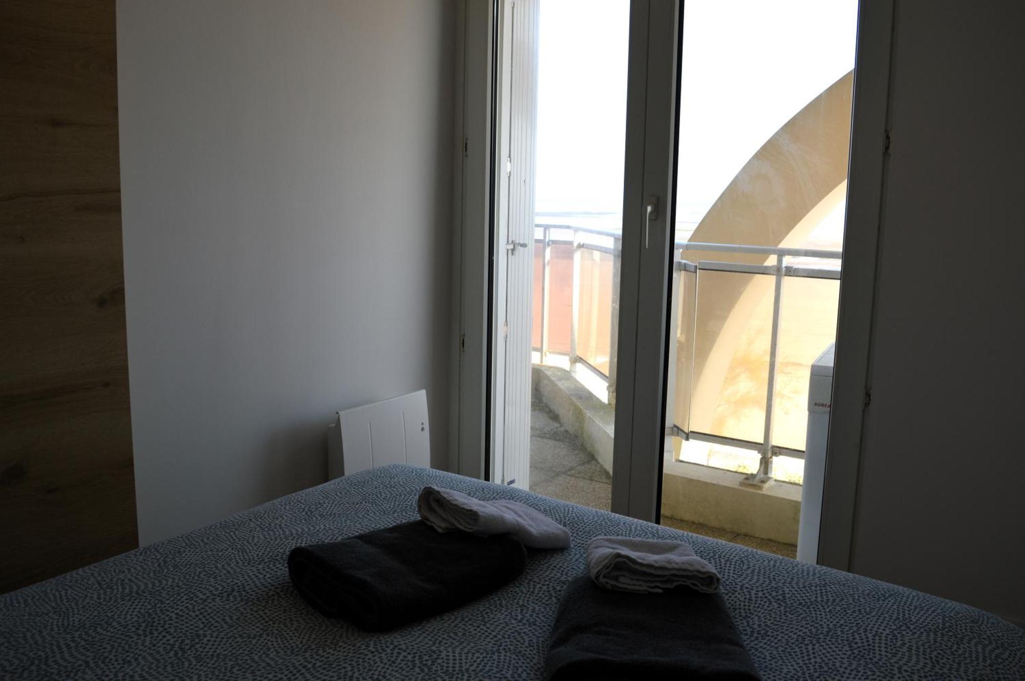 Mettons Les Voiles - Appt Vue Mer Avec Loggia Bernières-sur-Mer Eksteriør bilde