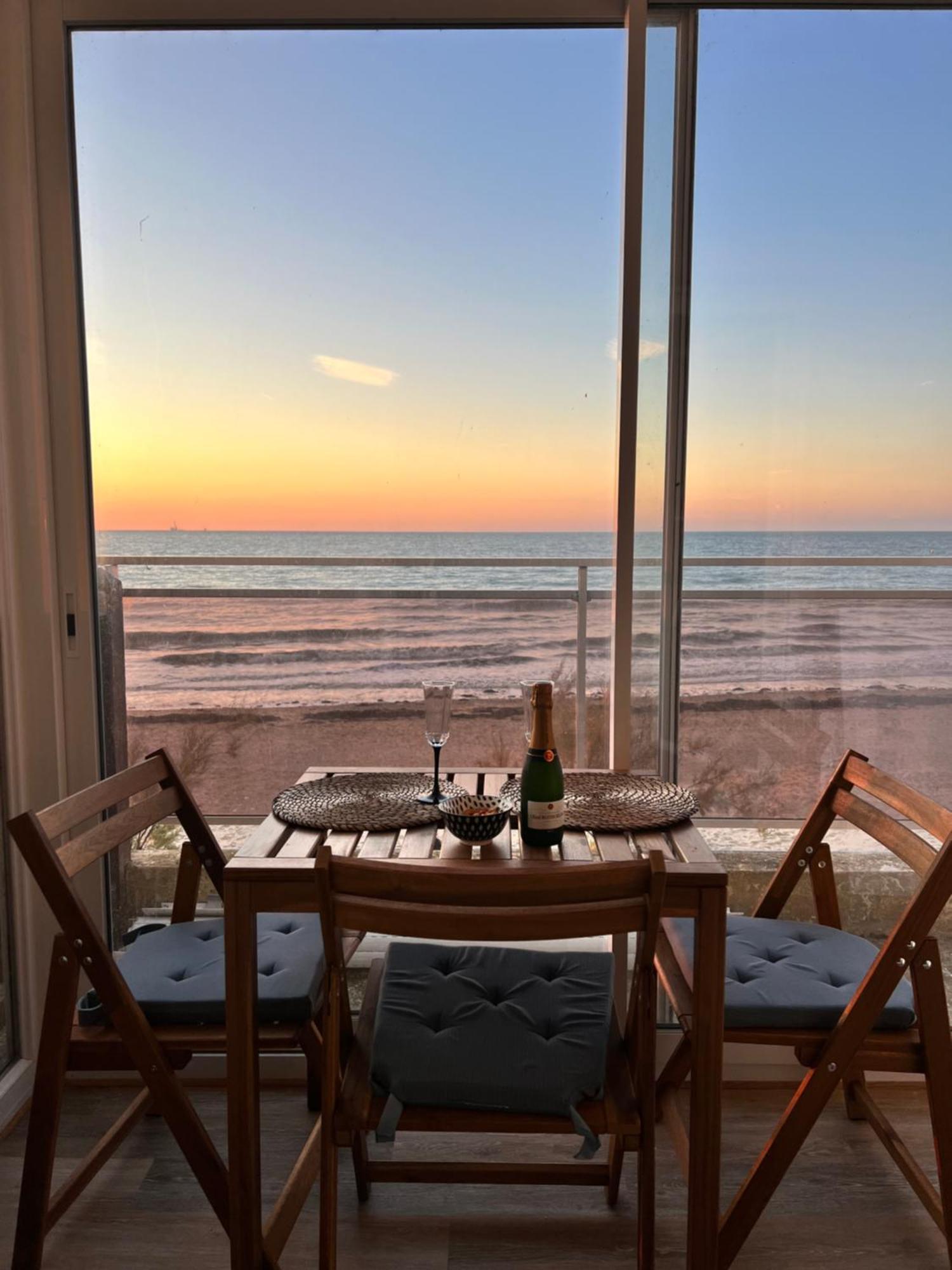 Mettons Les Voiles - Appt Vue Mer Avec Loggia Bernières-sur-Mer Eksteriør bilde